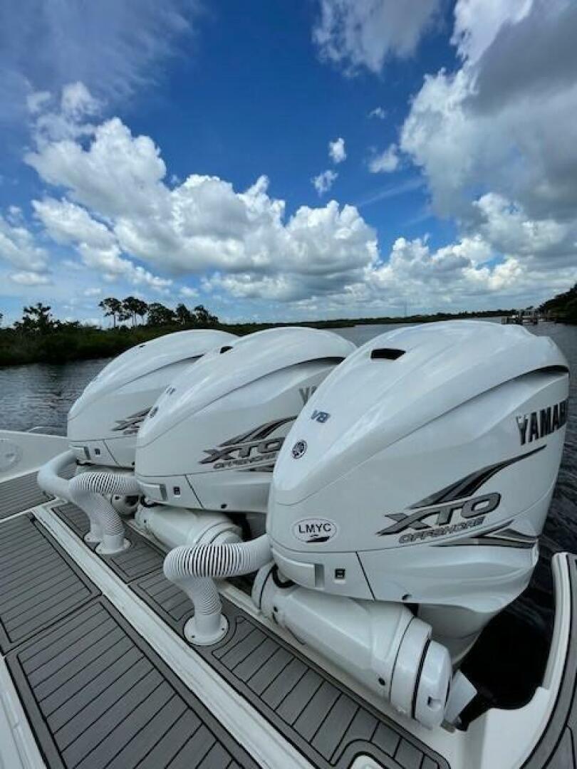 2023 Pursuit 378 Sport - Image 17