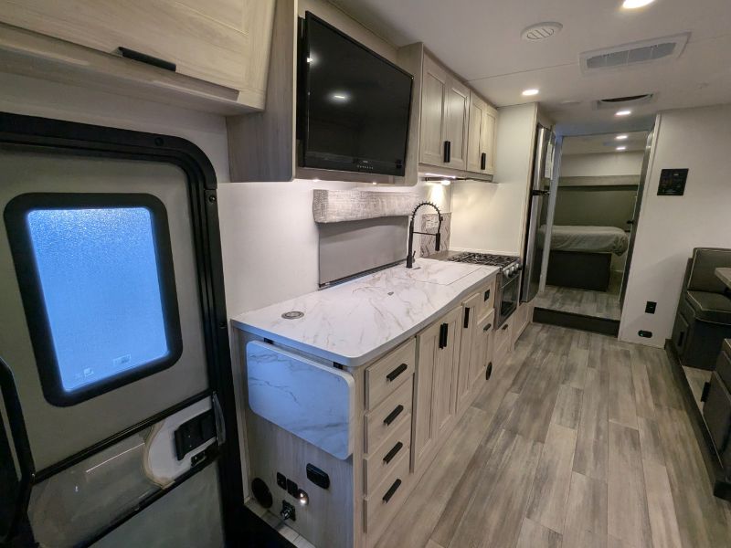 2024 Forest River Sunseeker 3010DS - Image 10