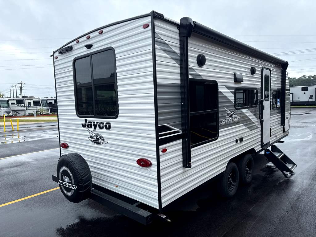 2026 JAYCO JAY FLIGHT SLX 210QB - Image 4