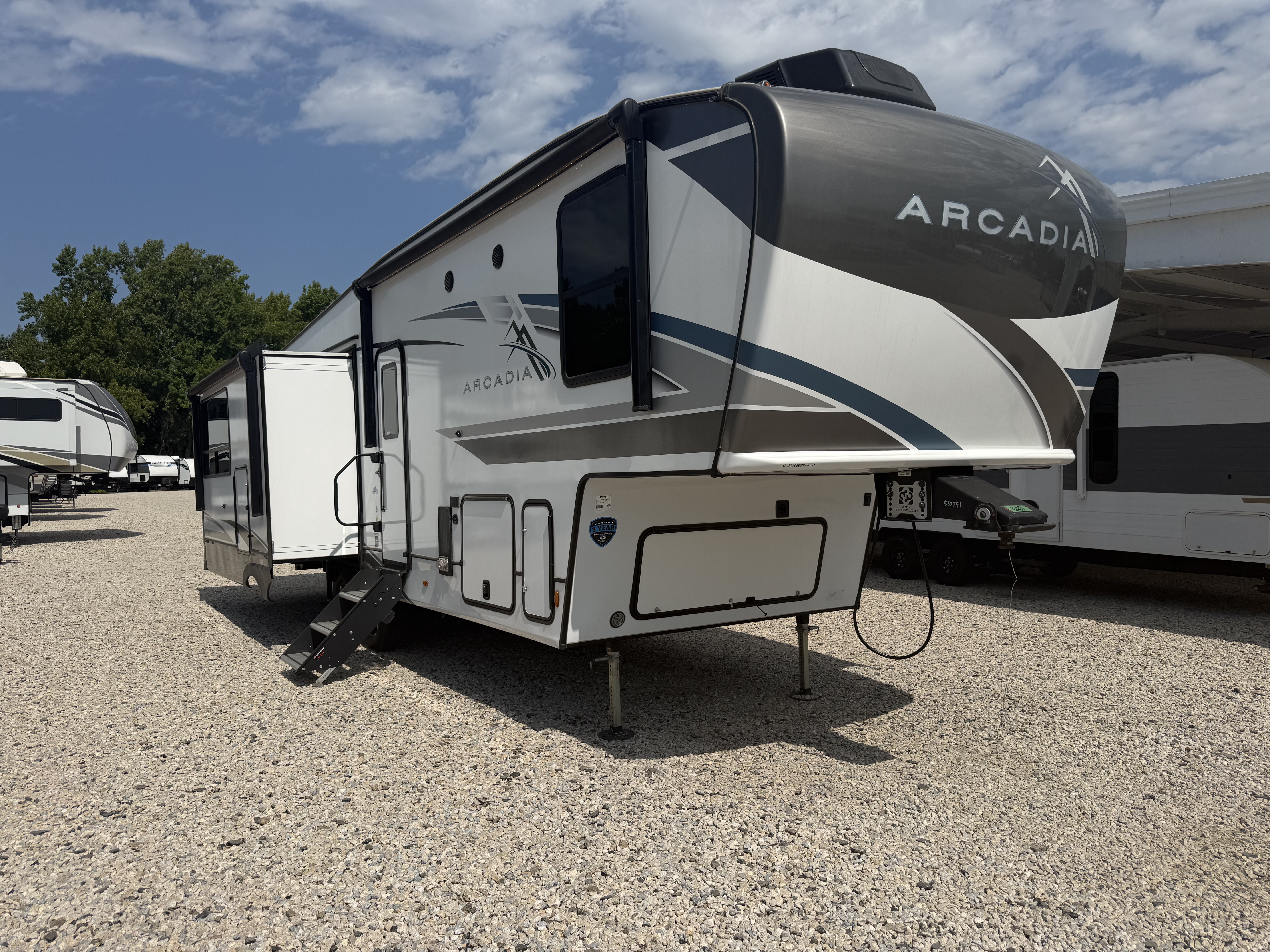 2024 Keystone Arcadia Super Lite 294SLRD - Image 1