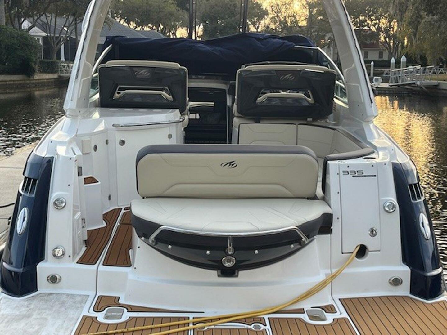 2018 Monterey 335 Sport Yacht - Image 30