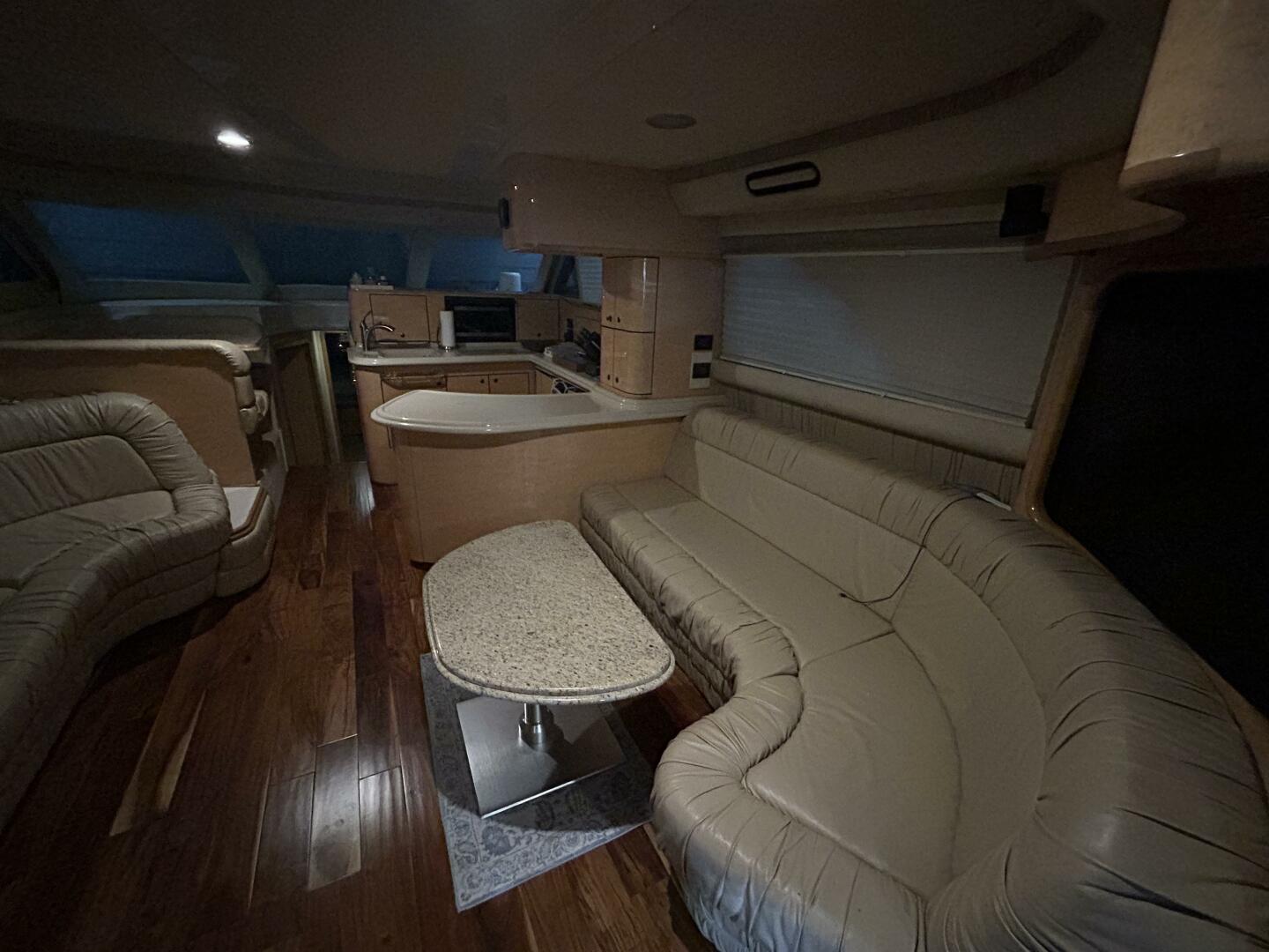 1999 Sea Ray 560 Sedan Bridge - Image 10