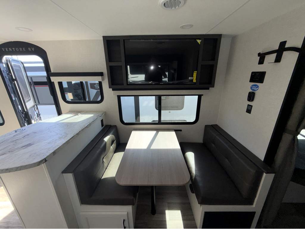 2026 VENTURE RV STRATUS 302VBH - Image 20