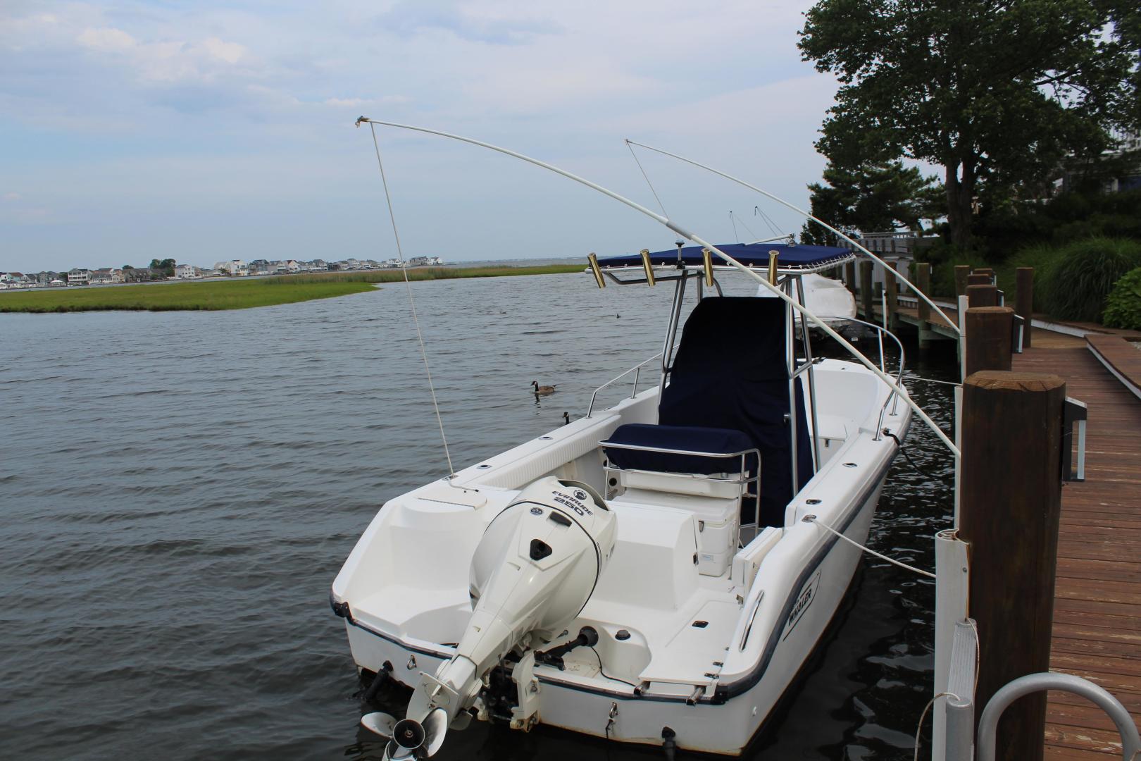 1999 Boston Whaler 23 Outrage Base - Image 14