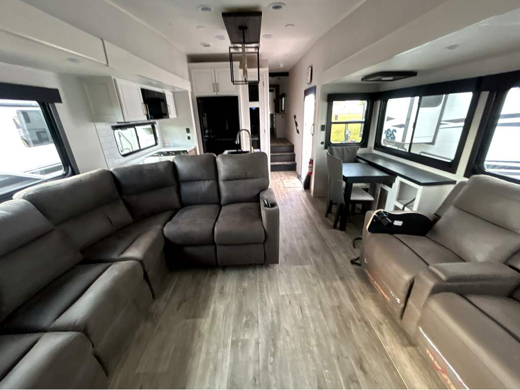 2026 JAYCO EAGLE 335LSTS - Image 20