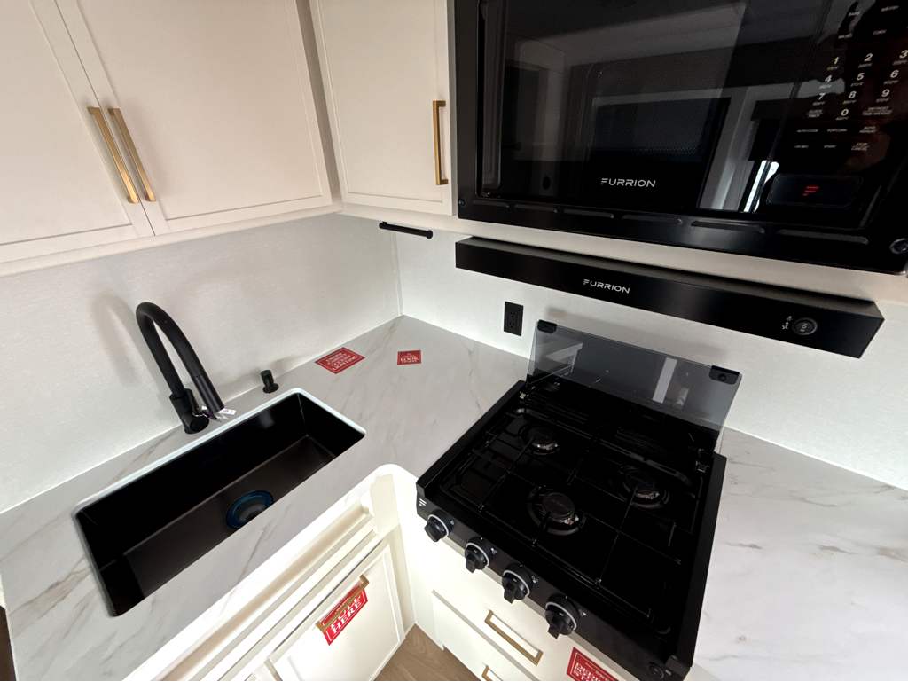 2026 GRAND DESIGN TRANSCEND 265BHT - Image 16