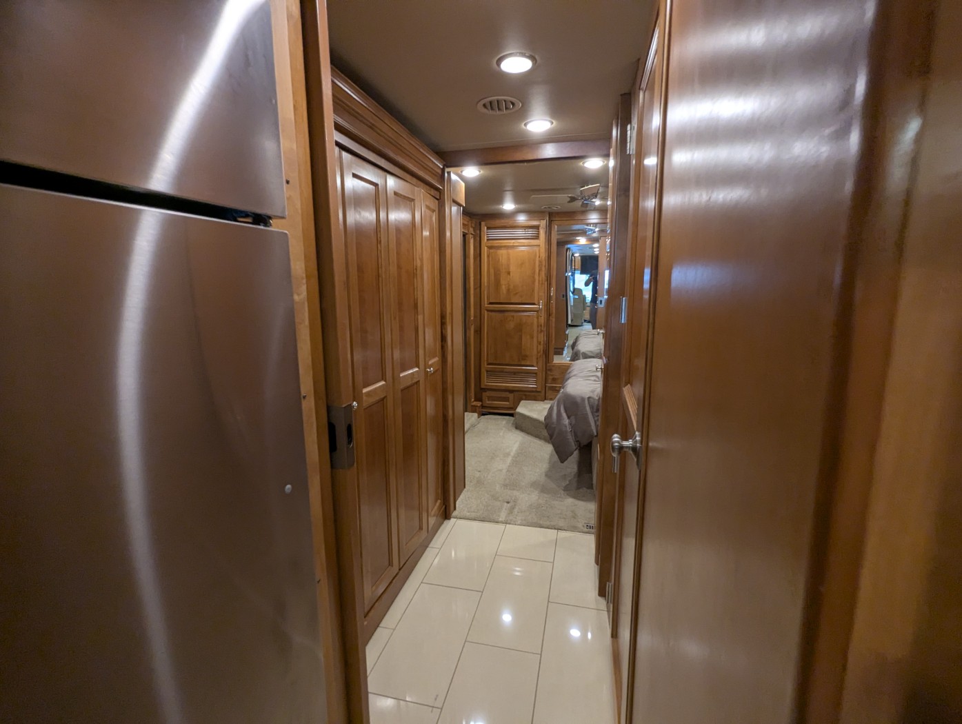 2016 Tiffin Allegro Red 38 QBA - Image 18