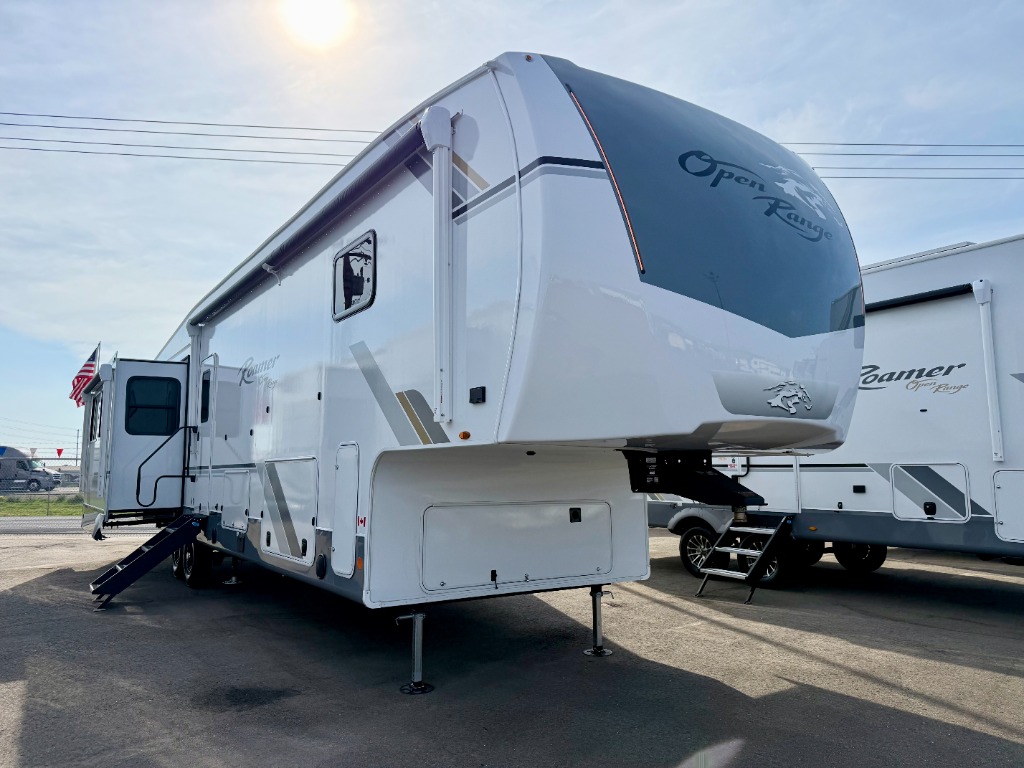 2026 Roamer FW 35MRQS - Image 2