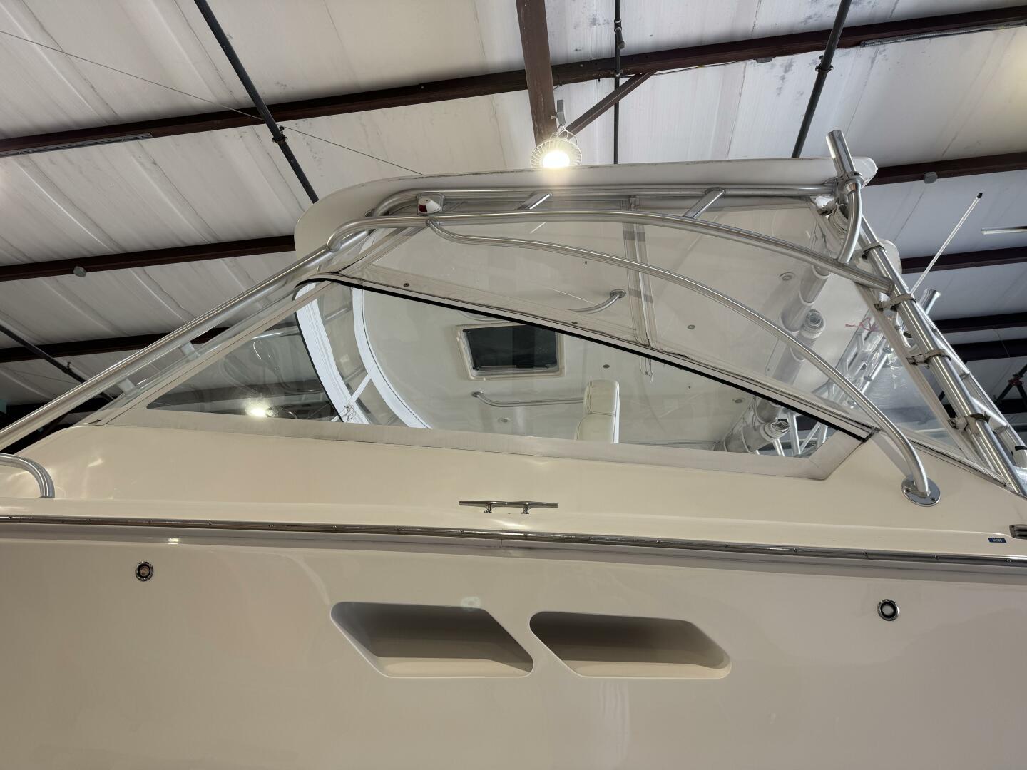2011 Luhrs 30 Open - Image 9