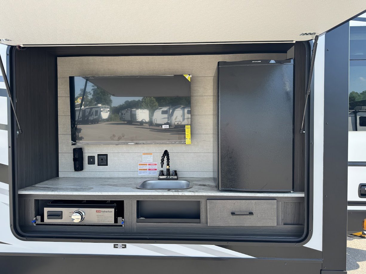 2026 VENTURE RV SPORTTREK 333VMI - Image 7