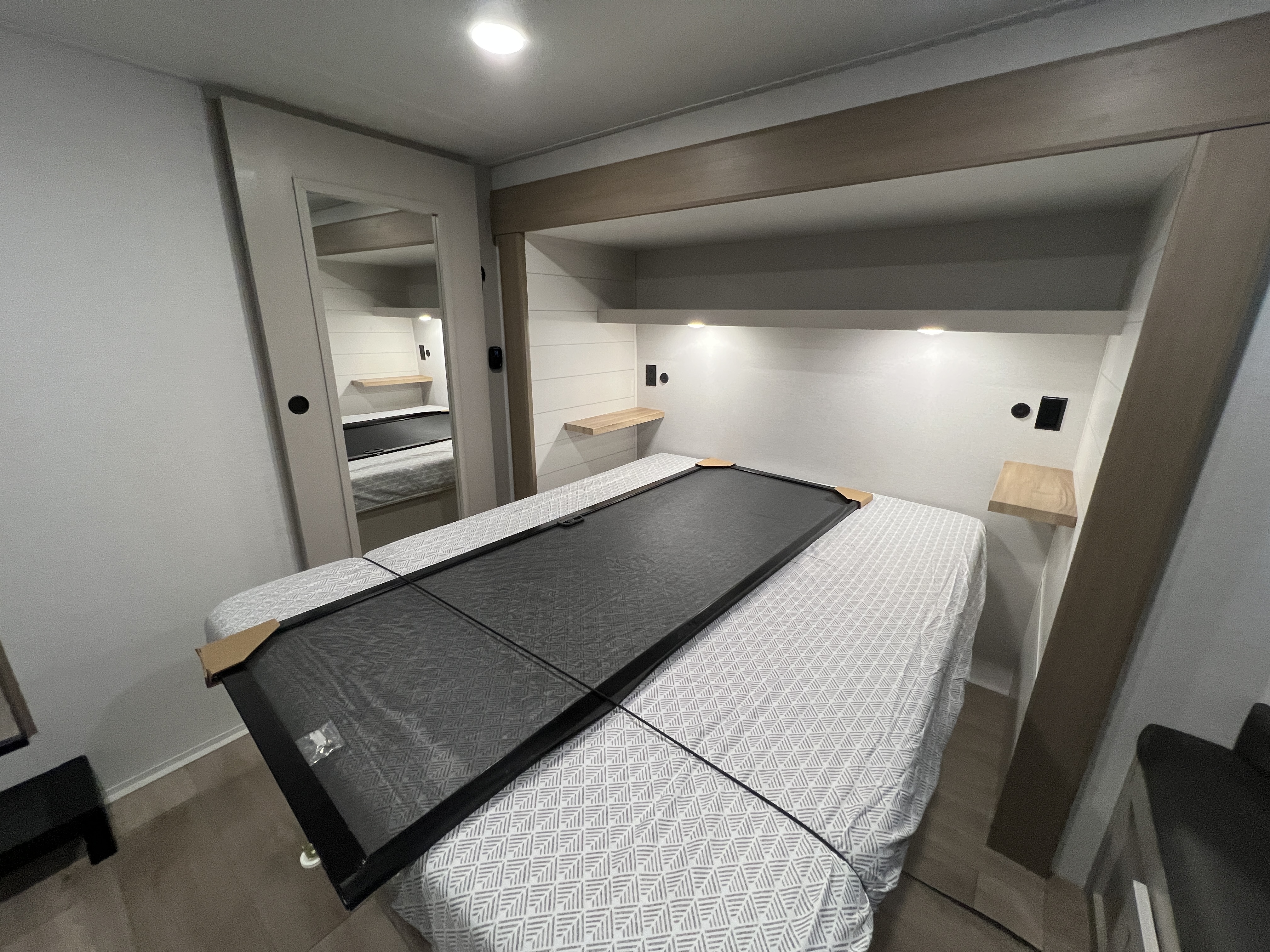 2027 Jayco Jay Flight Bungalow JayLoft - Image 38
