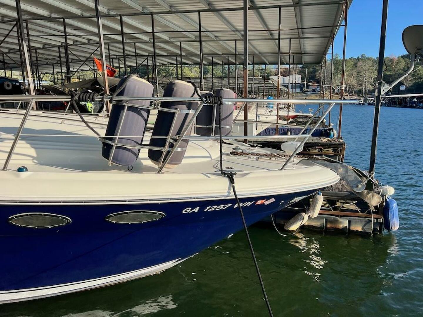 2004 Sea Ray 380 Sundancer - Image 27
