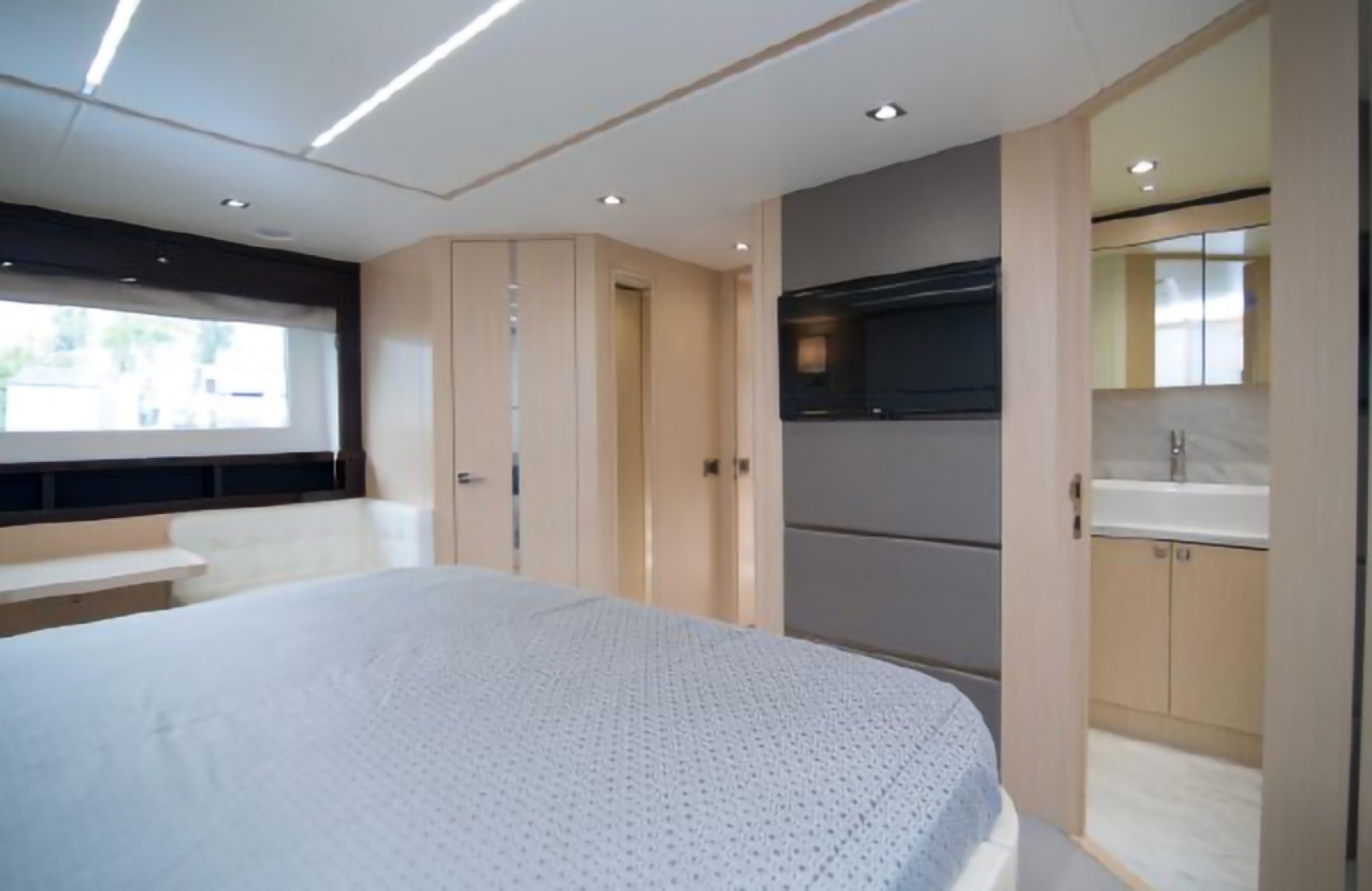2018 Sunseeker Predator - Image 53