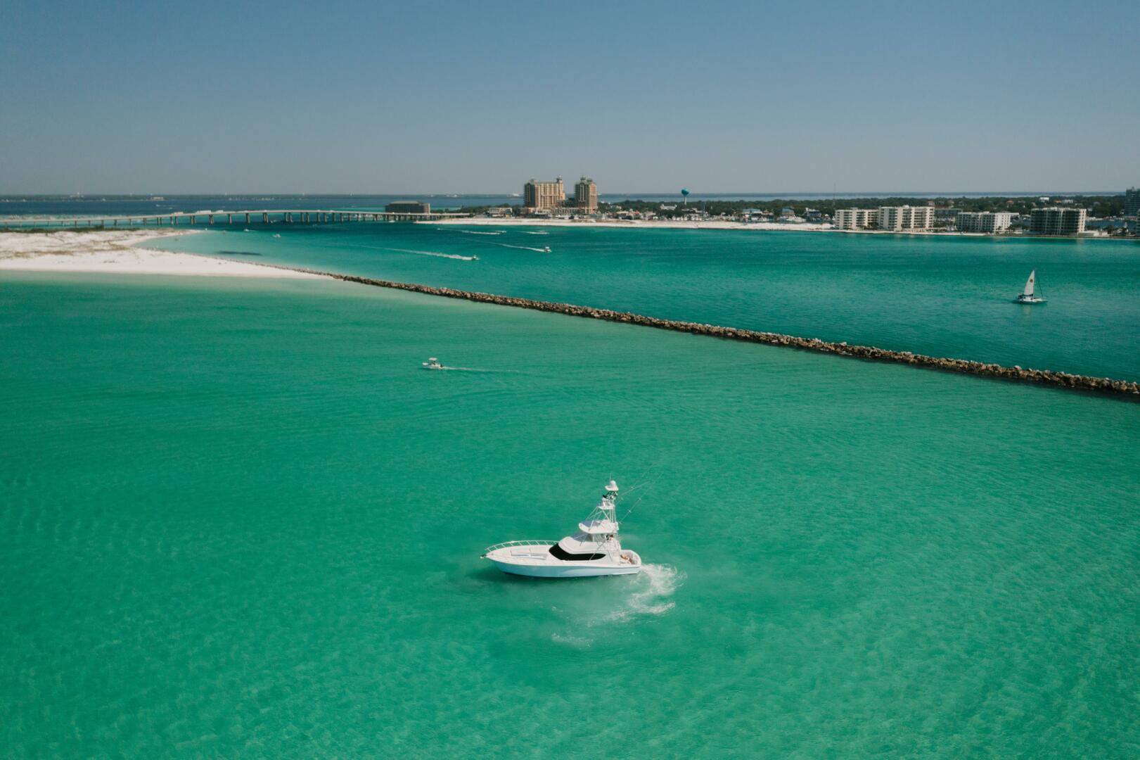 2016 Hatteras GT60 - Image 74