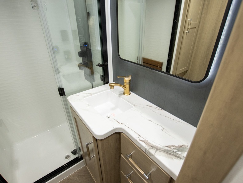 2026 Keystone Raptor 430 - Image 20