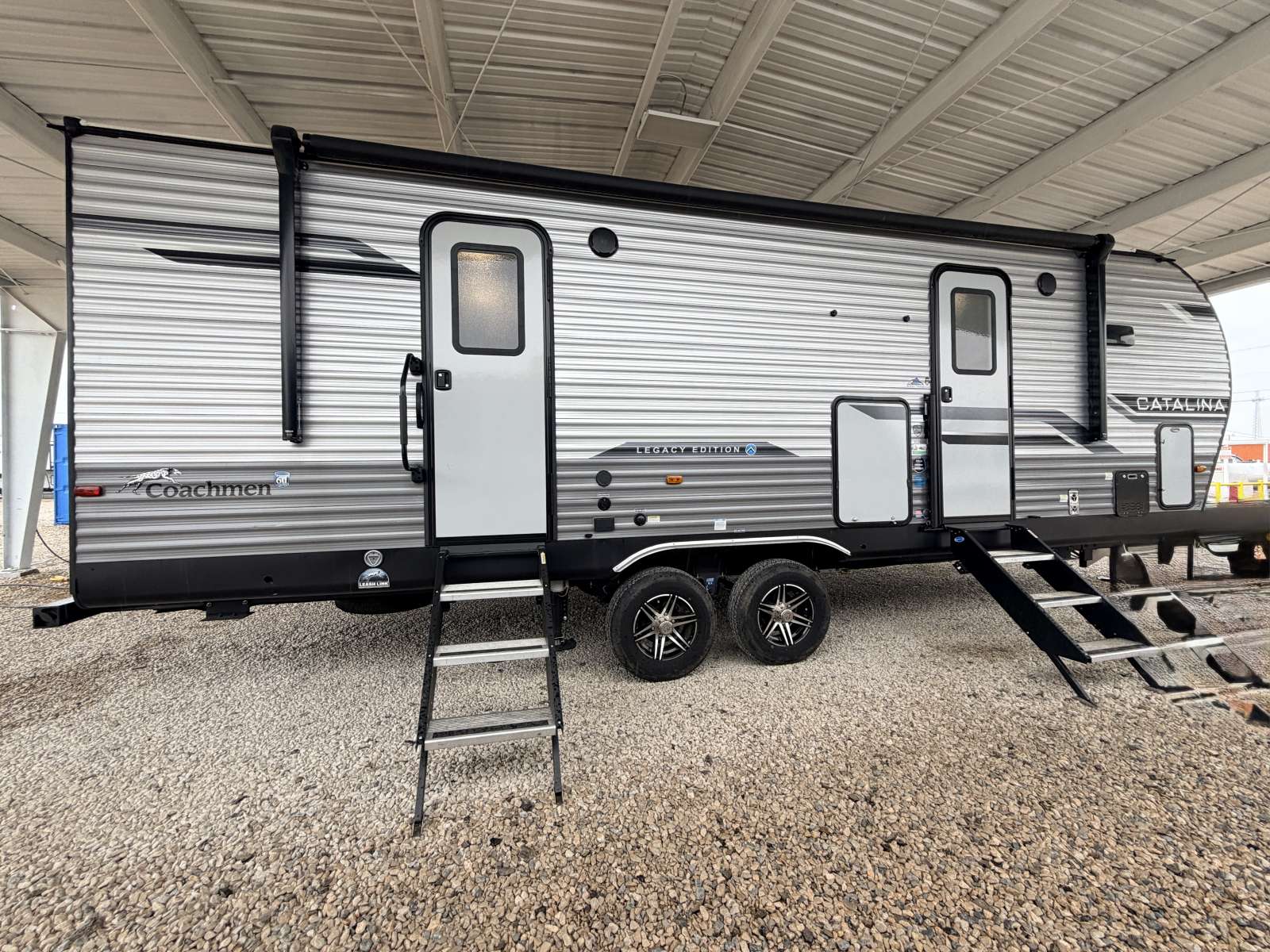 2024 Coachmen Catalina Legacy Edition 263FKDS - Image 7