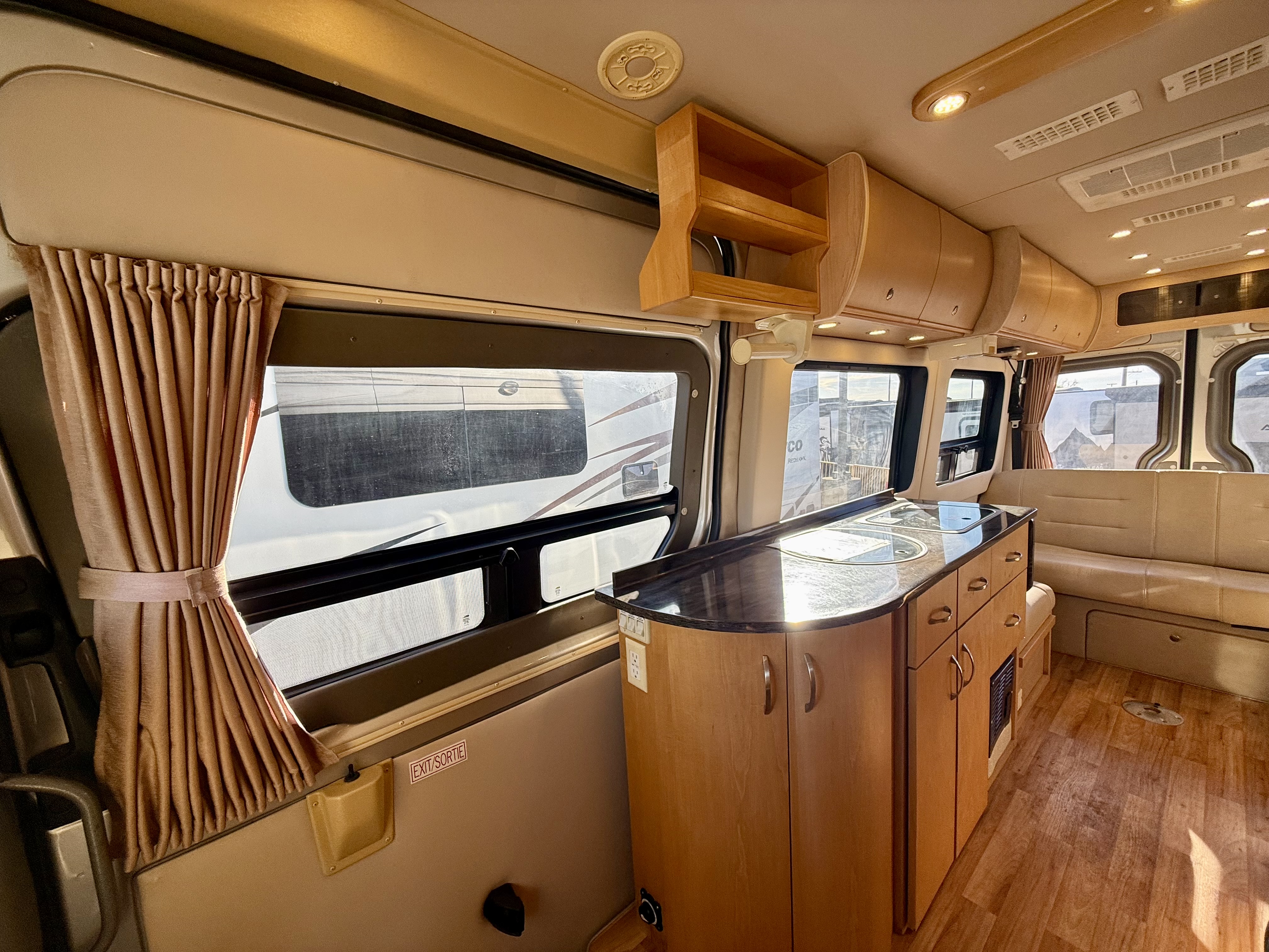 2012 Leisure Travel Free Spirit - Image 11