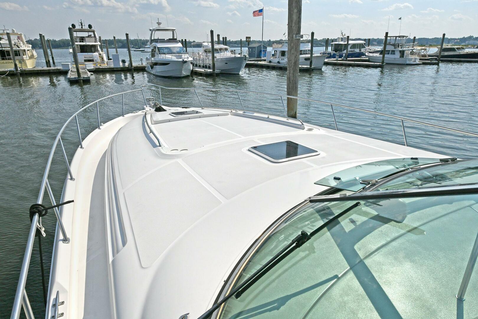 2000 Sea Ray 460 Sundancer - Image 7