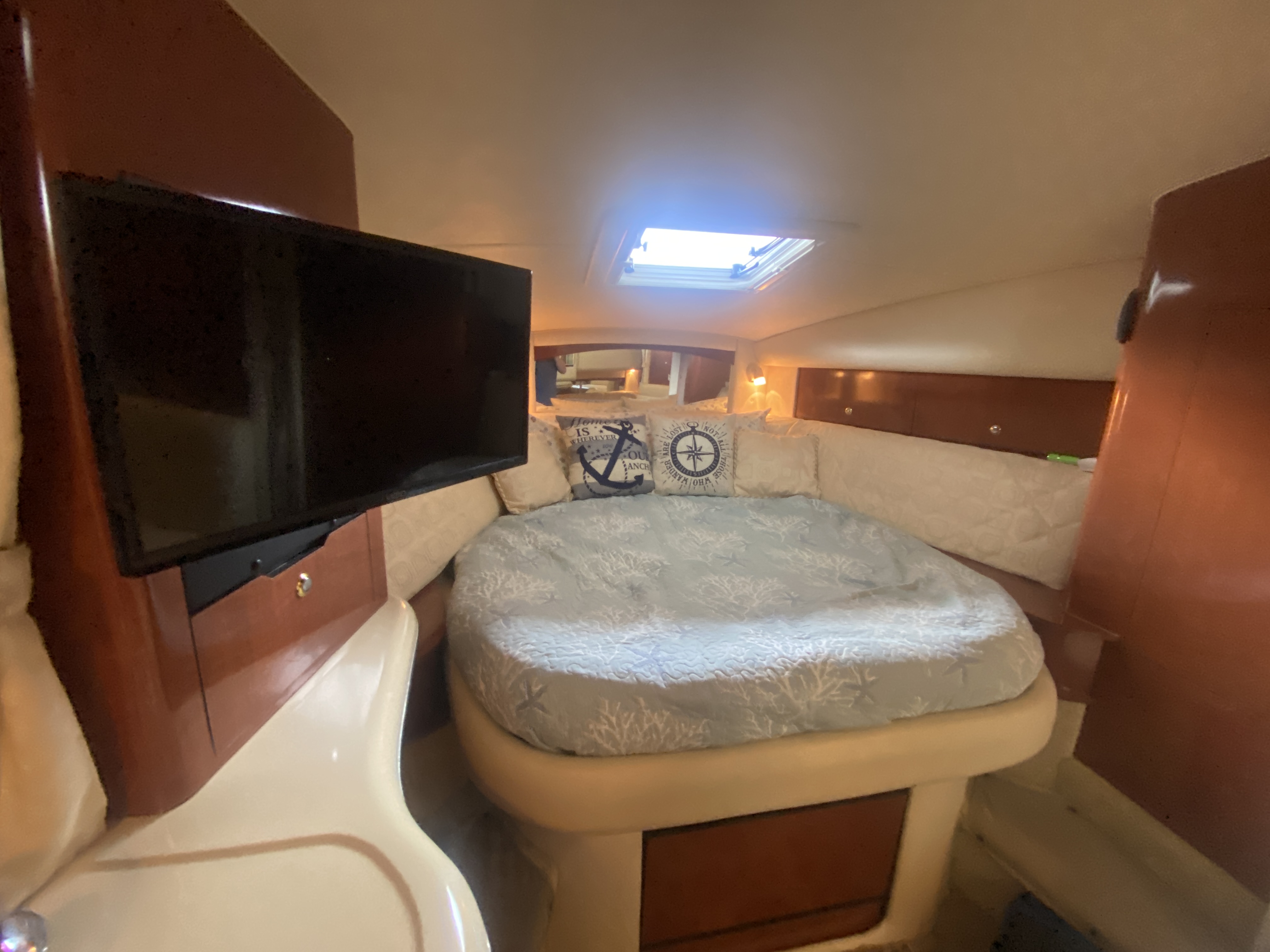 2003 Sea Ray 320 Sundancer - Image 16