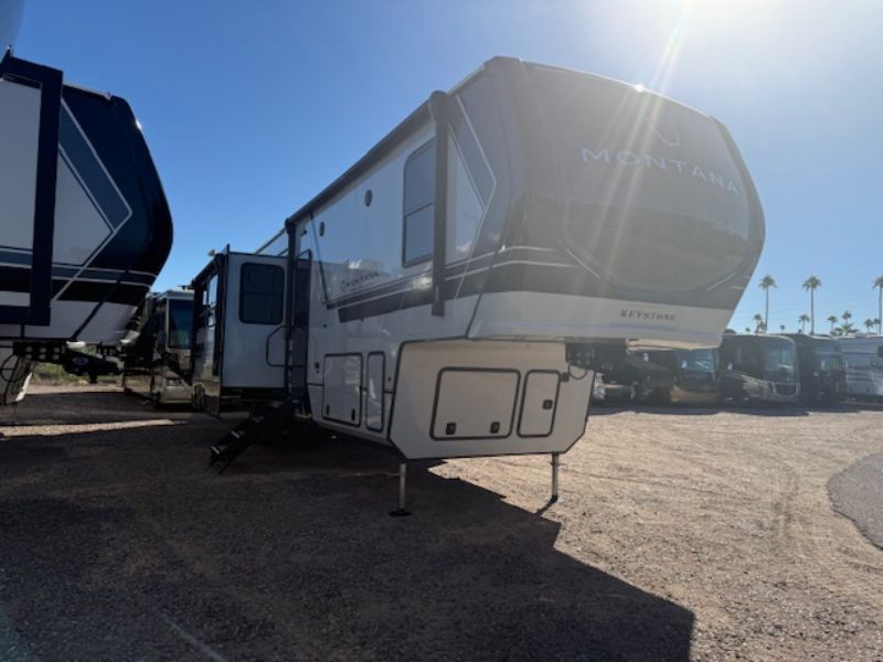 2026 Keystone Montana High Country 381TB - Image 1