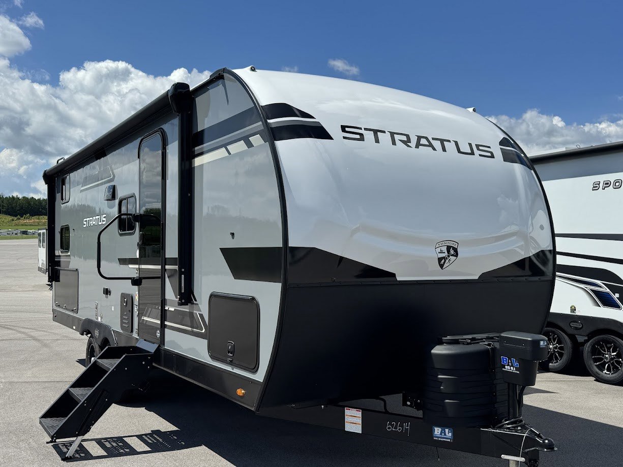 2026 VENTURE RV STRATUS 211VBH - Image 1