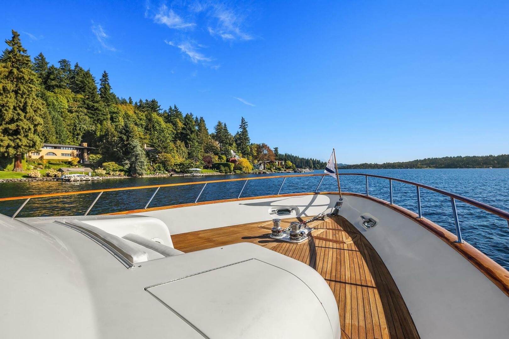 2001 Rayburn Custom Yachts Flush Deck - Image 65