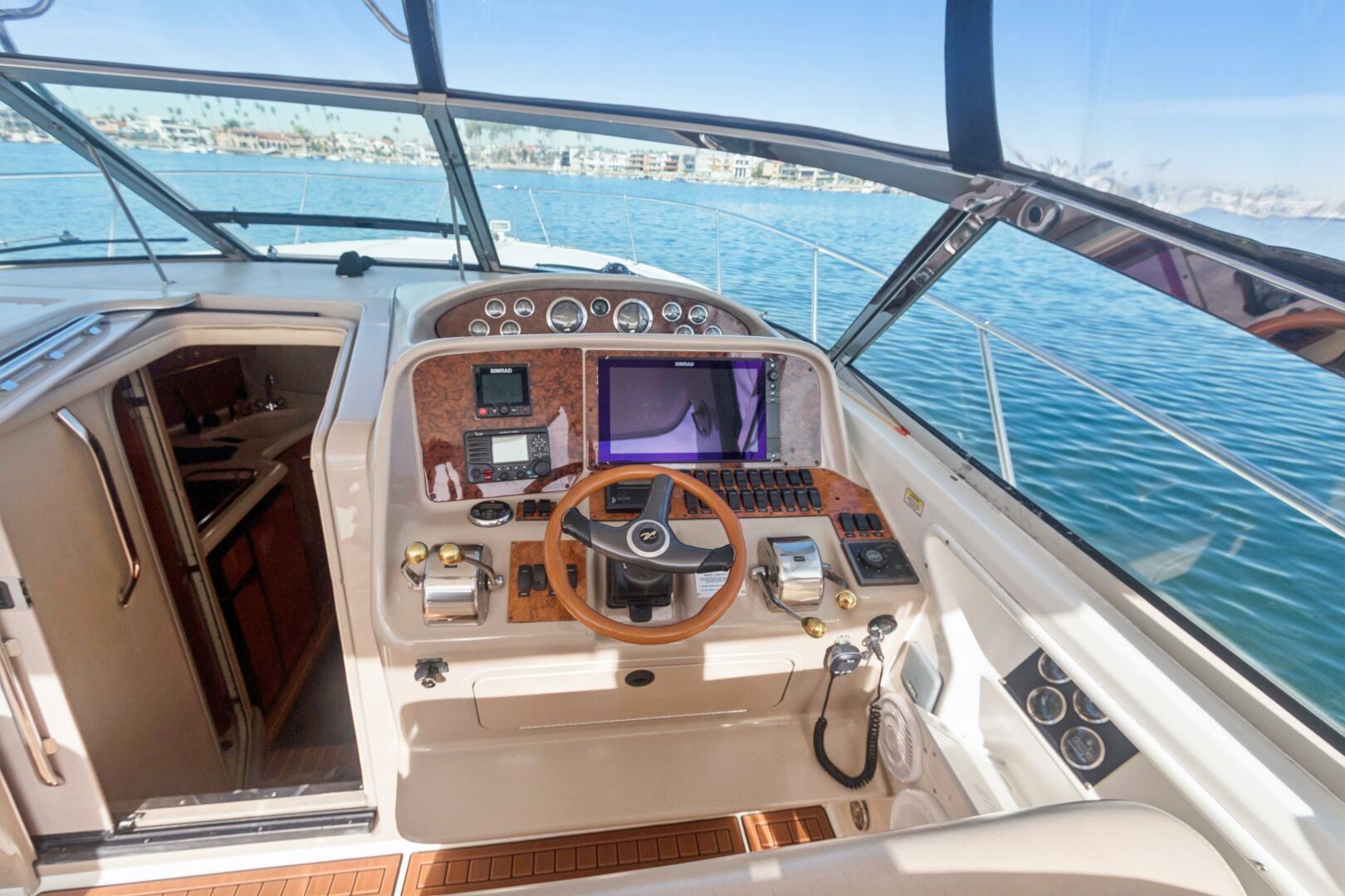 2000 Sea Ray 370 Express Cruiser - Image 48