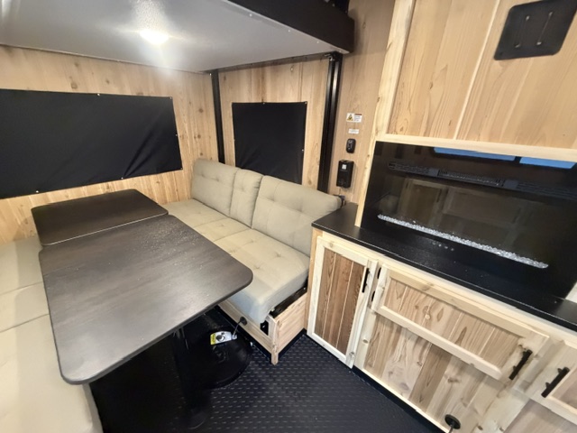2027 CHEROKEE GREY WOLF 17TRH - Image 20