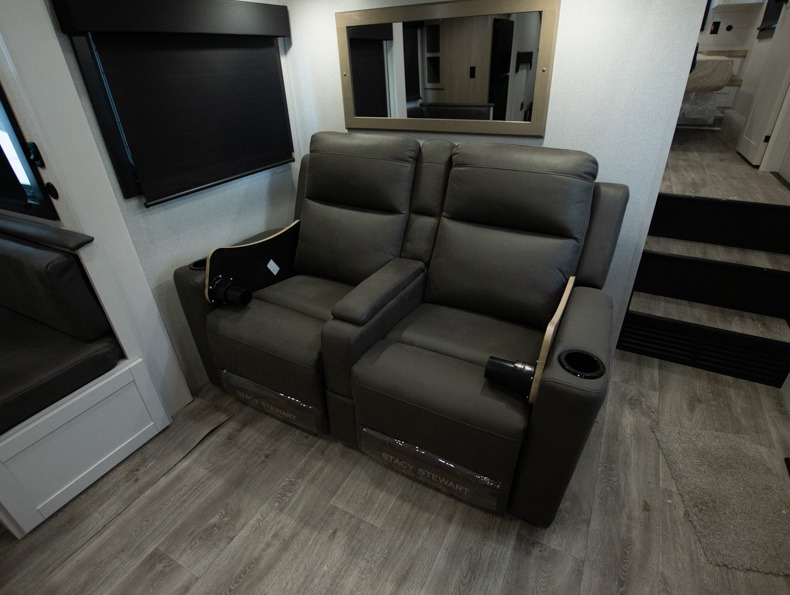 2026 Jayco Eagle HT 31QCD - Image 6