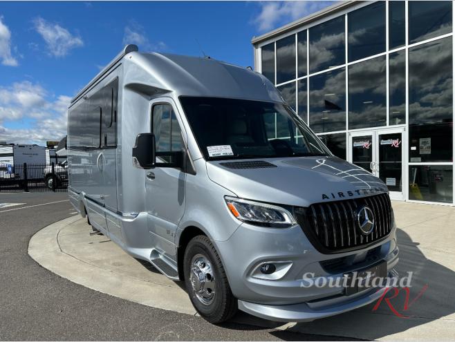 2026 Airstream Atlas Advanced Power Plus - Image 1