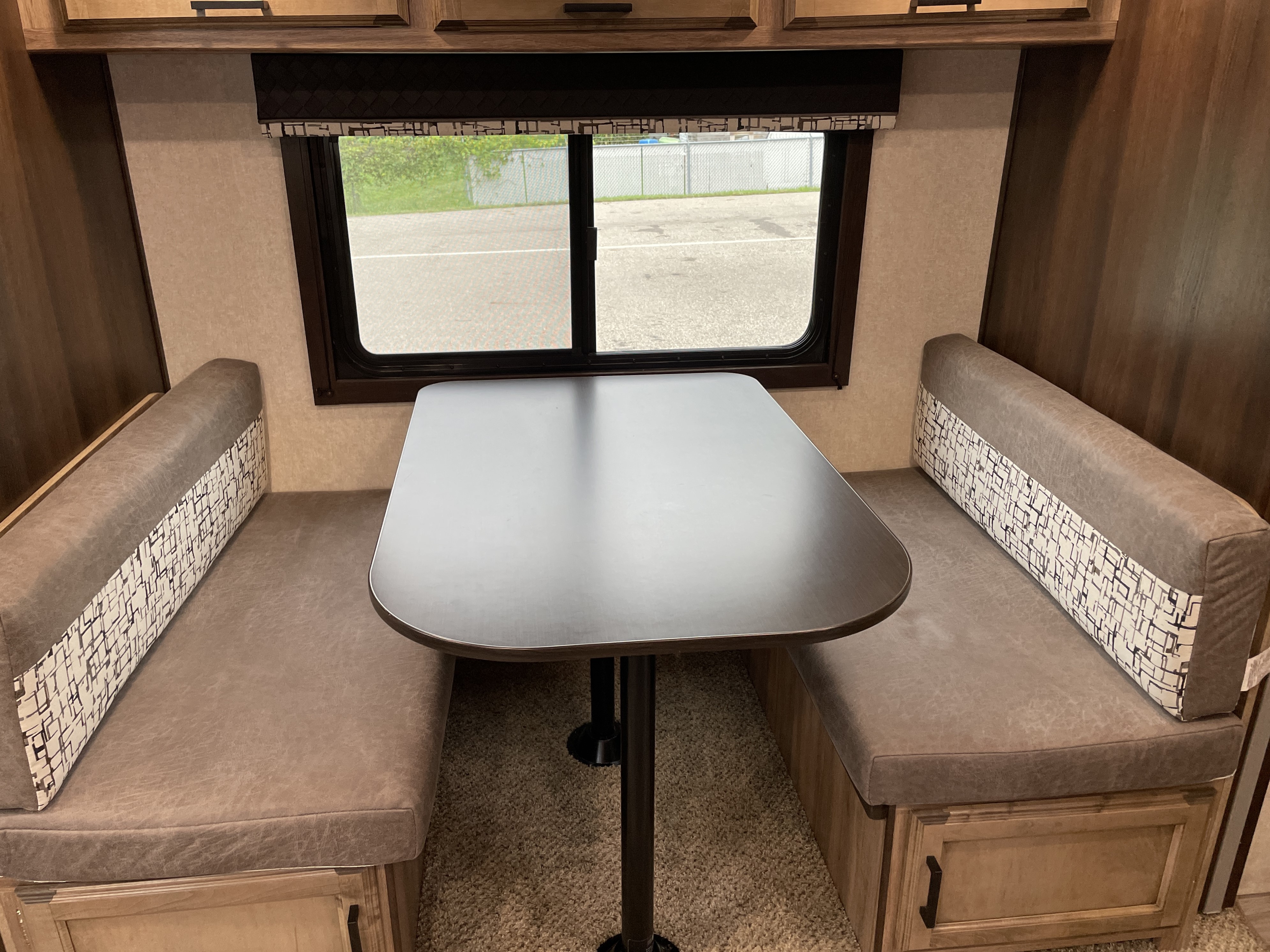 2019 Jayco Jay Feather 24RL - Image 11
