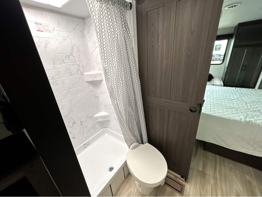 2026 VENTURE RV STRATUS 262VFK - Image 14