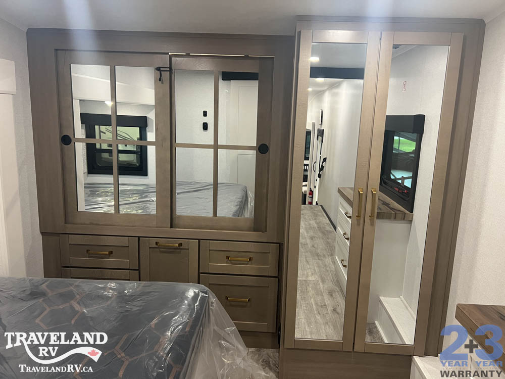 2027 Jayco Eagle 355MBQS - Image 23