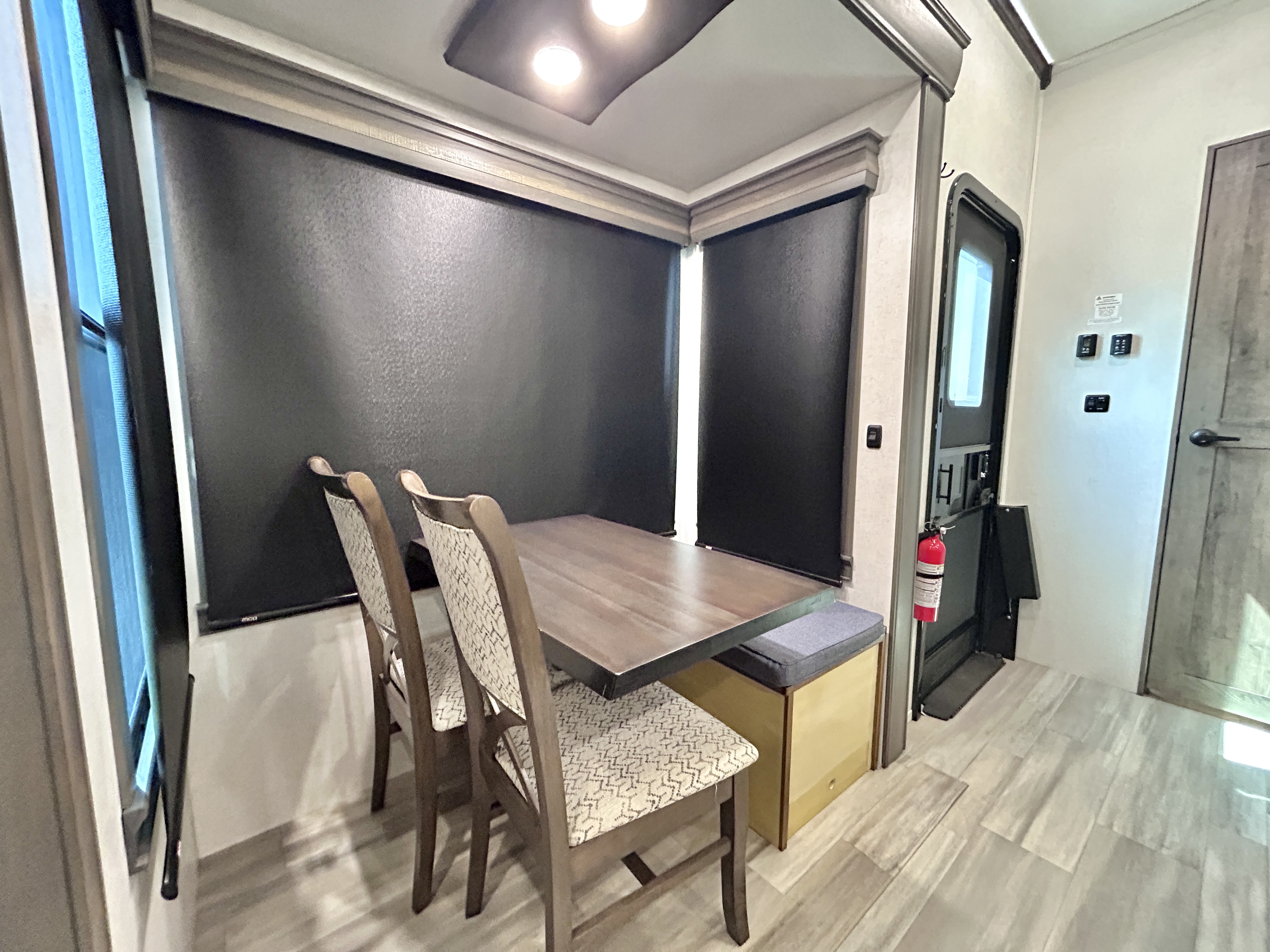 2022 Alliance 385FL PARADIGM - Image 13