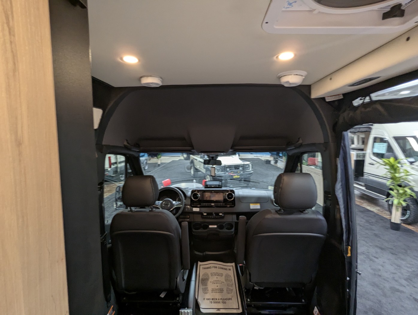 2027 Storyteller Overland Dark Mode XO - Image 36