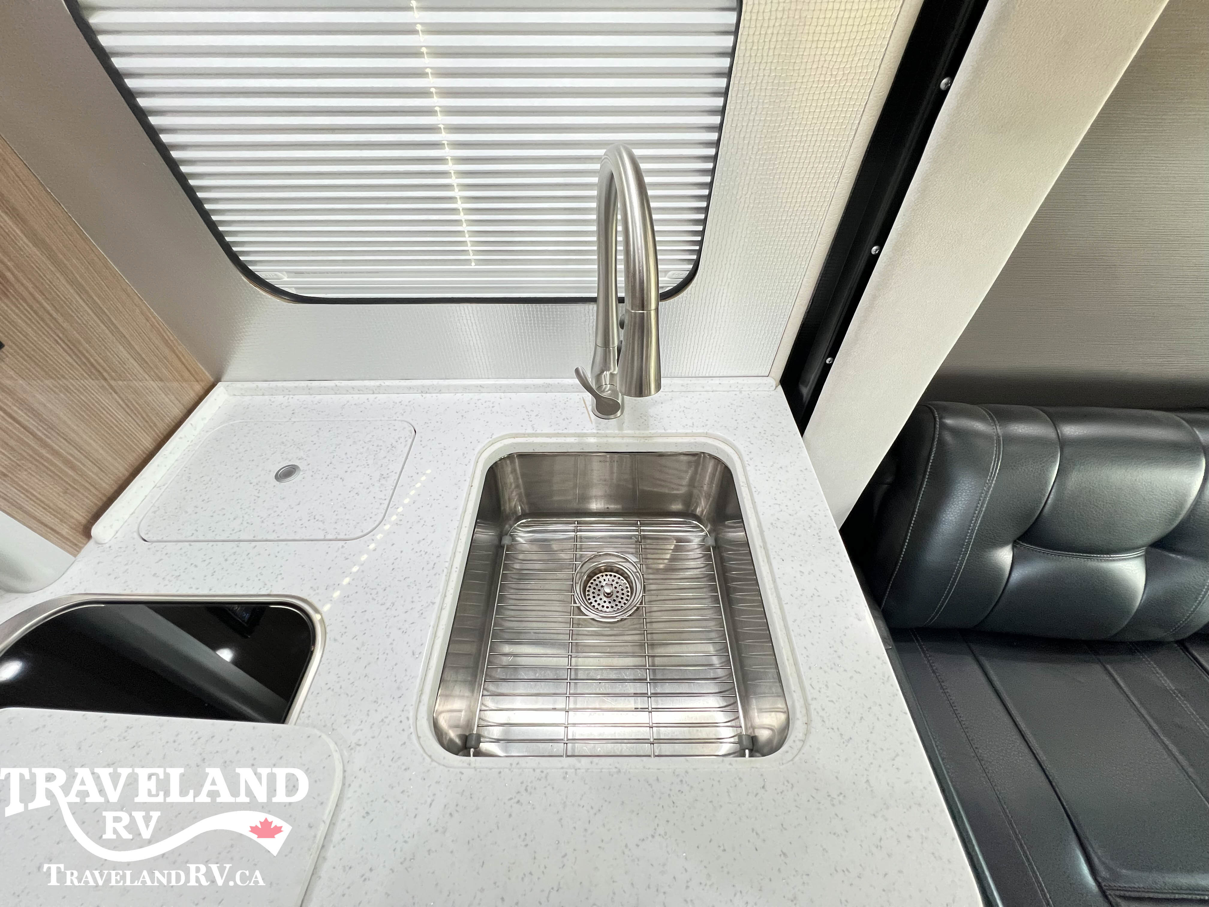 2019 Airstream Atlas Murphy Suite - Image 13