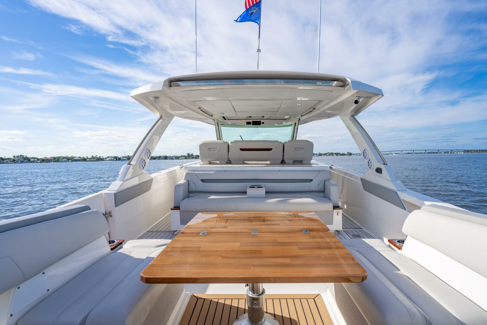2022 Tiara Yachts 43 LS - Image 39
