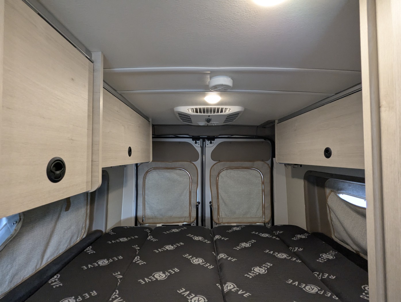 2026 Winnebago Solis 59PX - Pop Top - Image 34