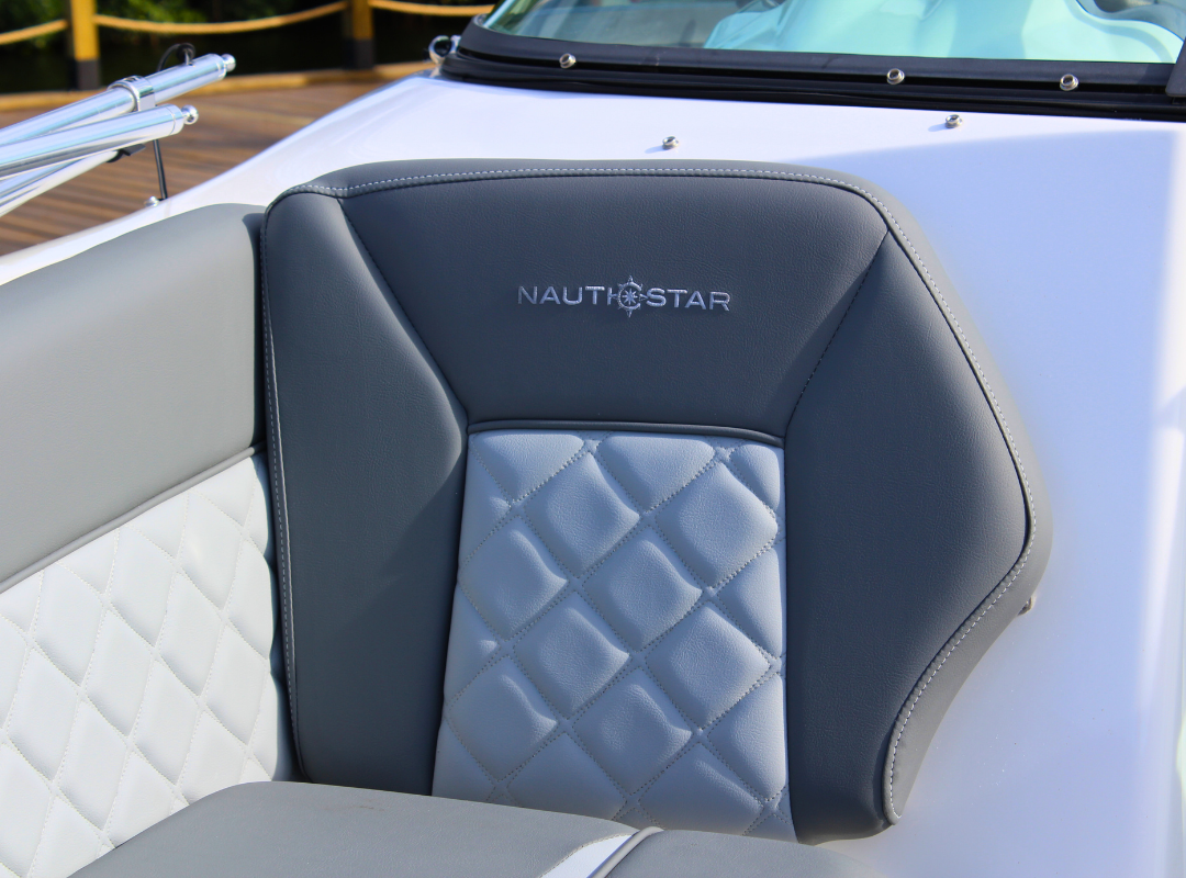 2024 NauticStar 203 DC Deck - Image 10