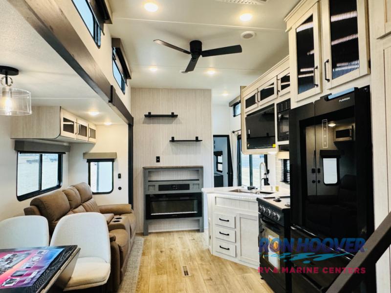 2026 PALOMINO 429LFT - Image 48