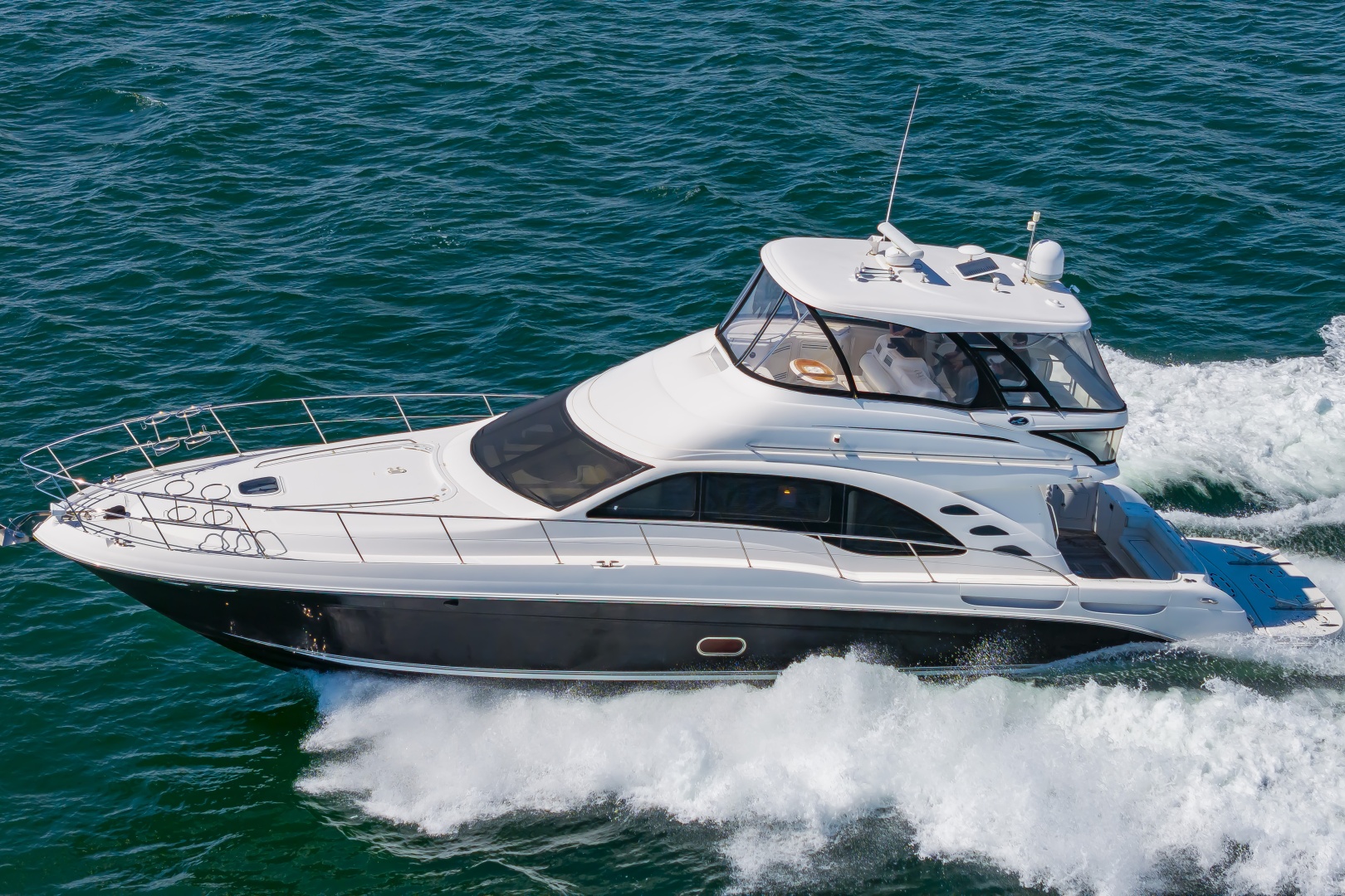 2007 Sea Ray 58 Sedan Bridge - Image 2