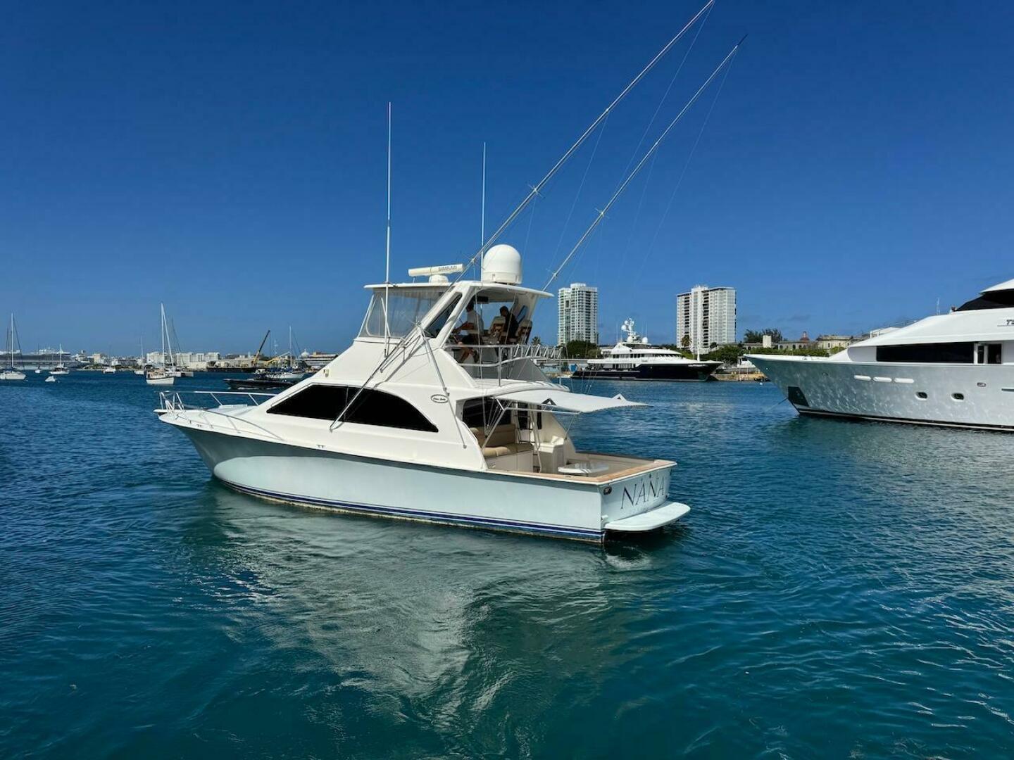 2000 Ocean Yachts 48 Convertible - Image 3