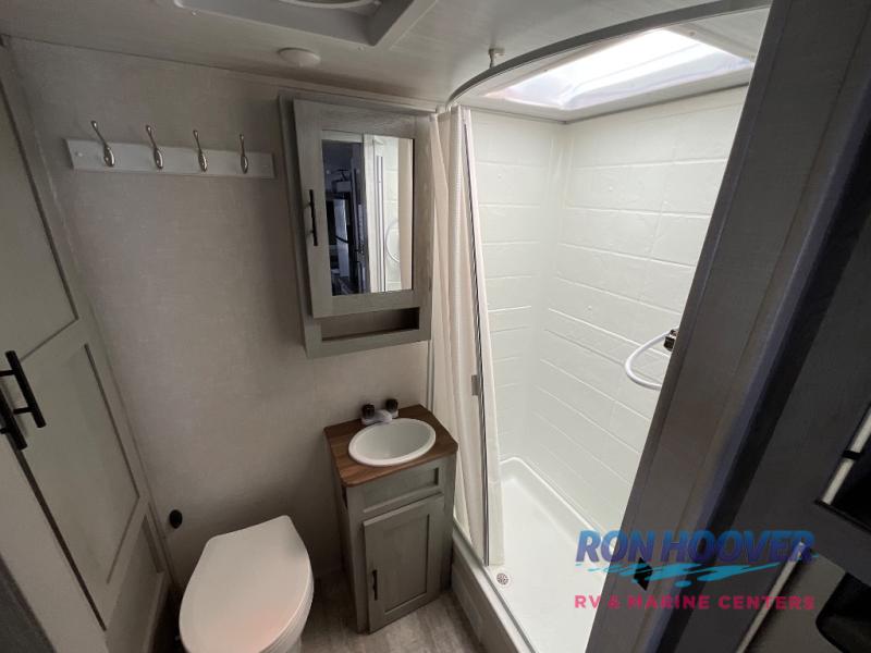 2023 FOREST RIVER 19RBM - Image 21
