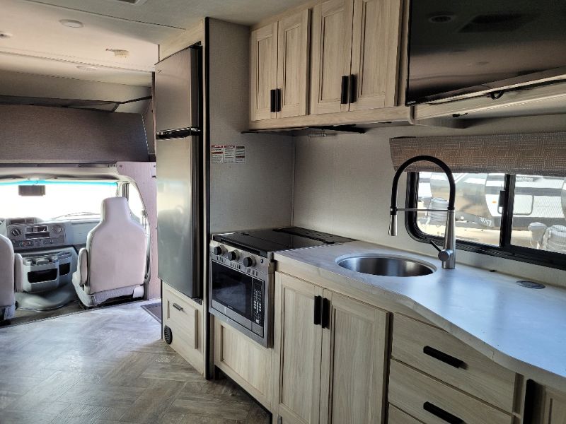 2023 Forest River Sunseeker 2550DS LE - Image 20