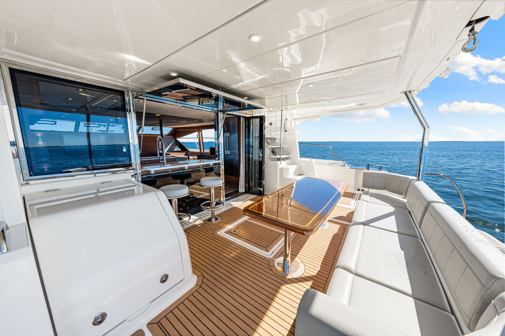 2022 Aquila 54 Yacht - Image 40