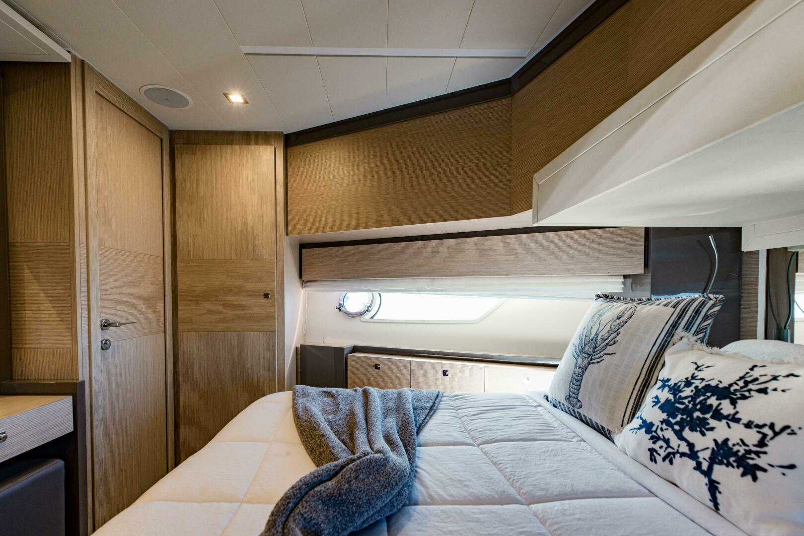 2017 Ferretti Yachts 750 - Image 85