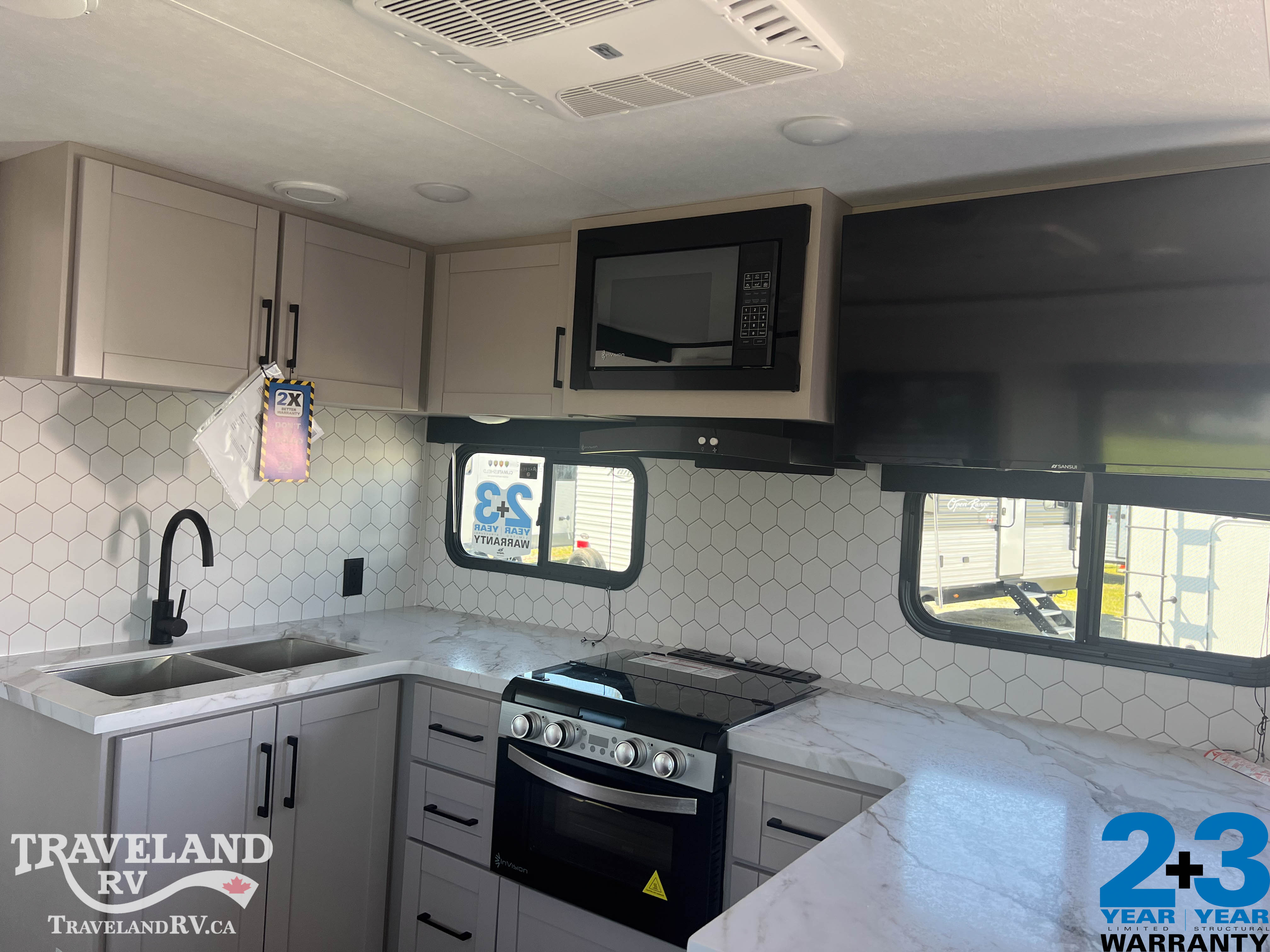 2026 Jayco Jay Feather 25BH - Image 11