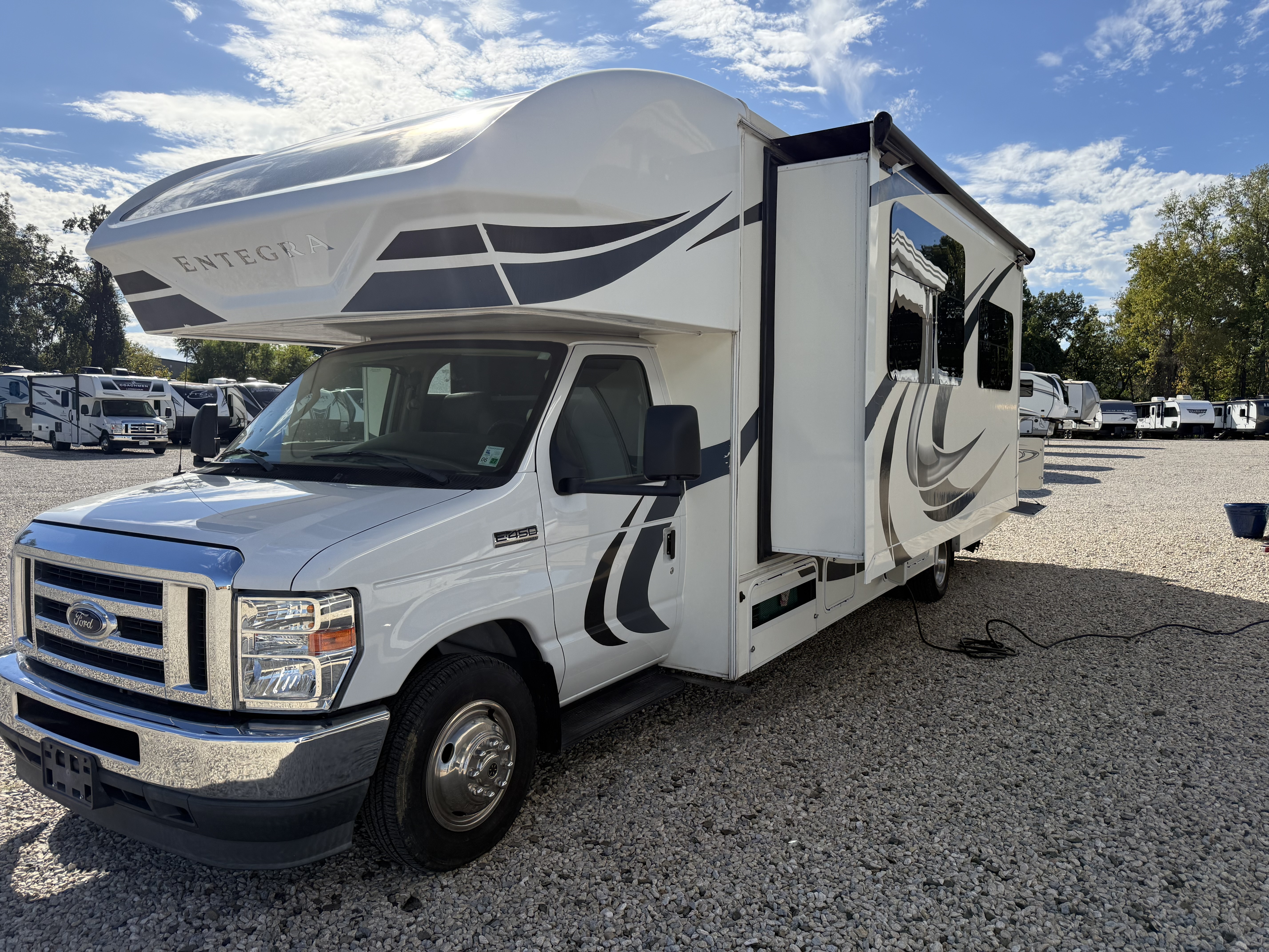 2021 Entegra Coach Odyssey 30Z - Image 3