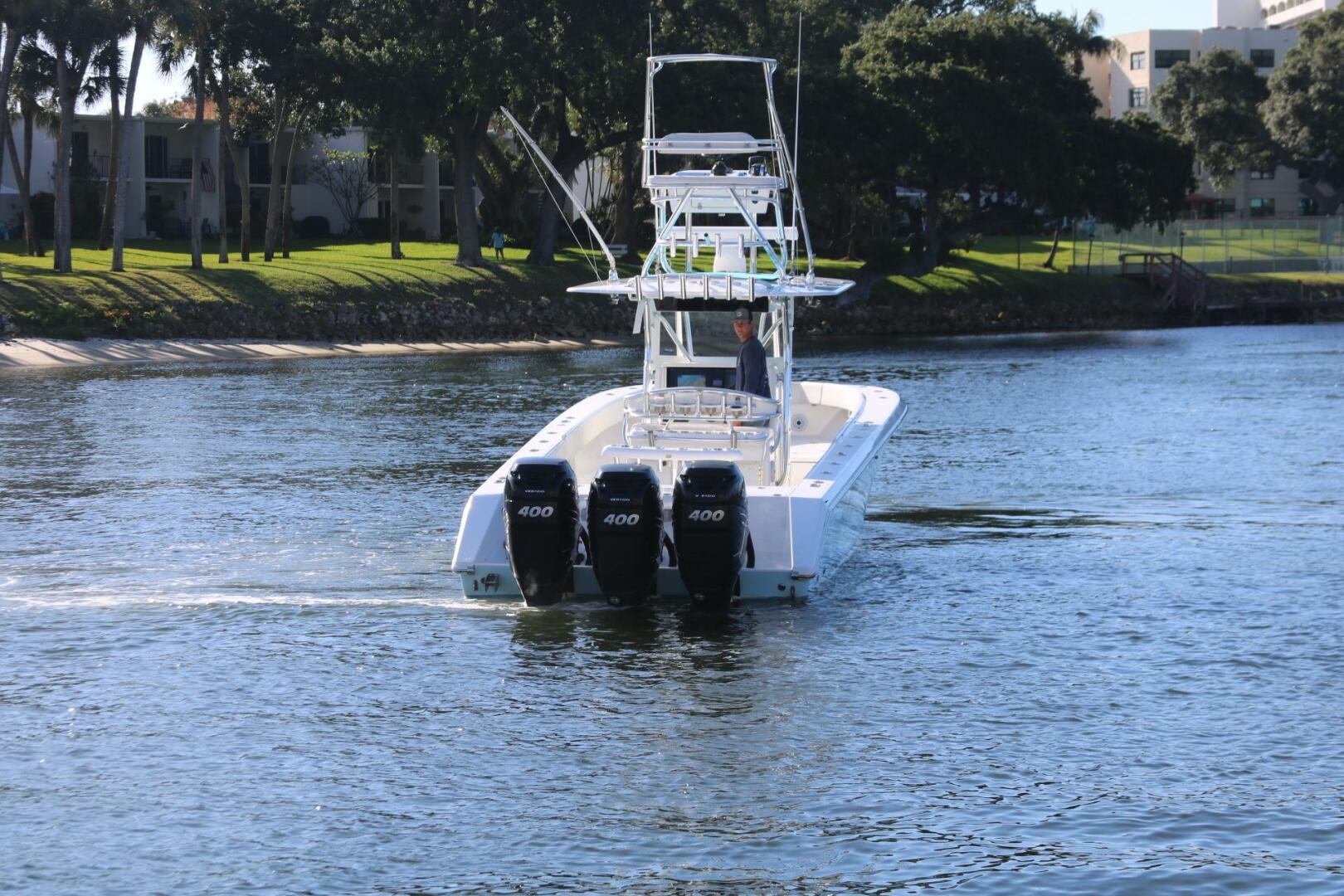 2008 Venture 39 Center Console - Image 15