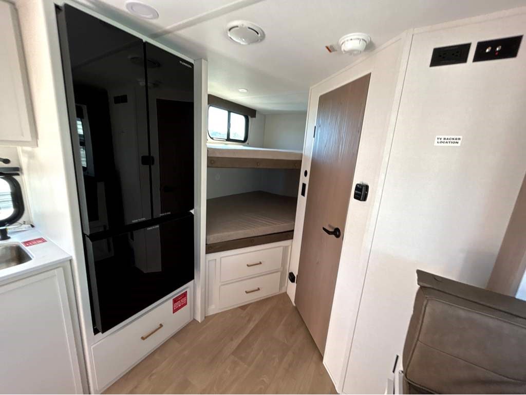 2026 GRAND DESIGN TRANSCEND 161BH - Image 32
